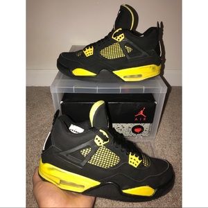 Jordan 4 Thunders (Rare)